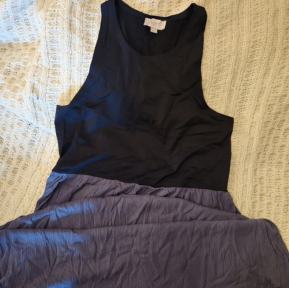 LOFT Black Sleeveless Crewneck Top